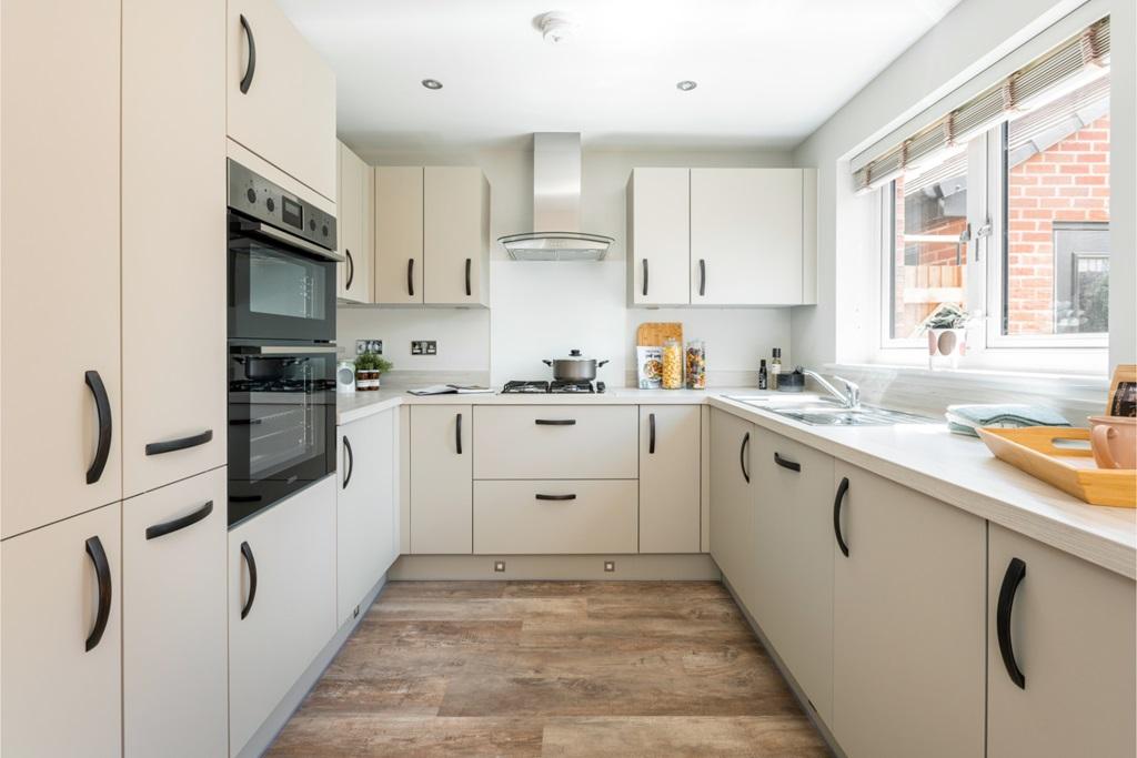 A contemporary kitchen with plenty of storage