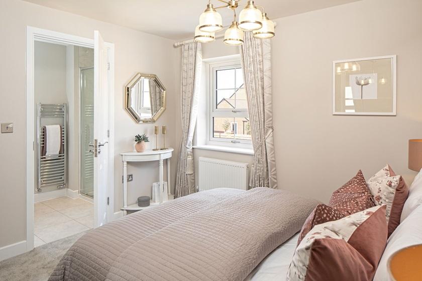 Morsby main bedroom with en suite