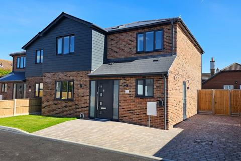 4 bedroom detached house for sale, London Road, Deal CT14