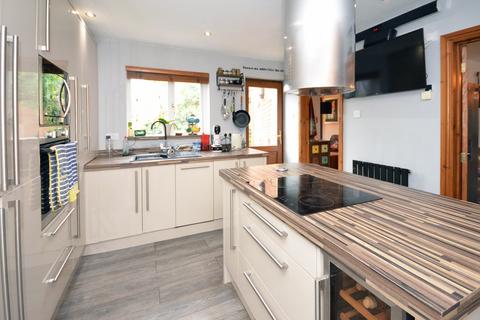 3 bedroom detached house for sale, Samuels Close, Stanwick