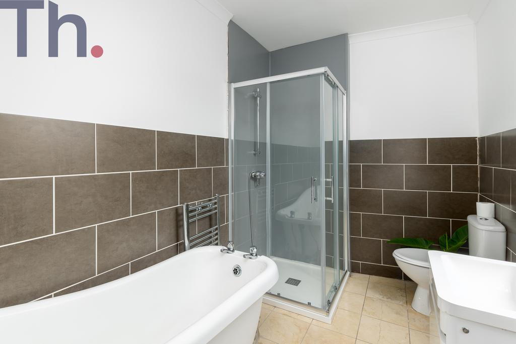 Bathroom with separate Shower