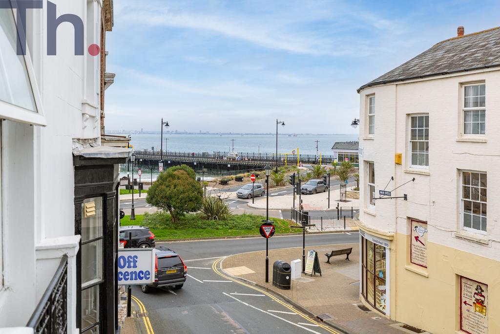 Solent &amp; Esplanade Views