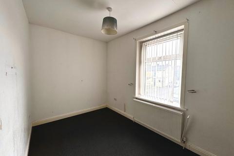 3 bedroom end of terrace house for sale, White Street, Burnley