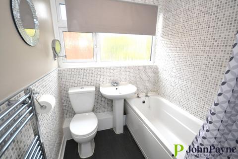 2 bedroom apartment to rent, Yarningale Road, Willenhall, Coventry, West Midlands, CV3