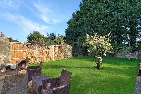 4 bedroom end of terrace house for sale, North Street, Stilton, Cambridgeshire.