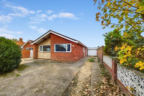 2 bedroom detached bungalow for sale, High Street, Eagle, Lincoln