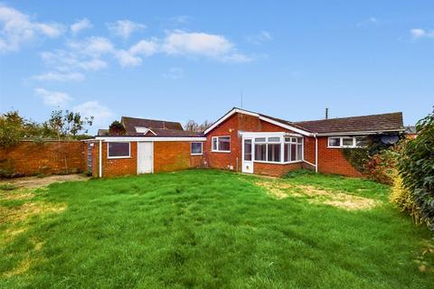 2 bedroom detached bungalow for sale, High Street, Eagle, Lincoln