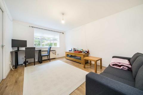 1 bedroom flat for sale, Henry Doulton Drive, London SW17