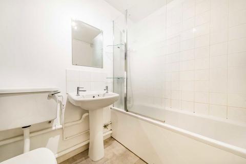 1 bedroom flat for sale, Henry Doulton Drive, London SW17