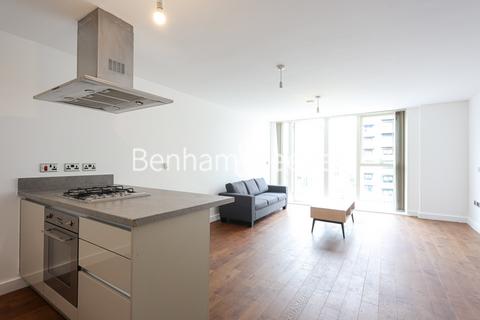 2 bedroom apartment to rent, Hilton's Wharf, Norman Road SE10