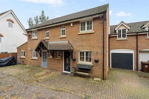 3 bedroom house for sale, Cleveland Way, Stevenage SG1