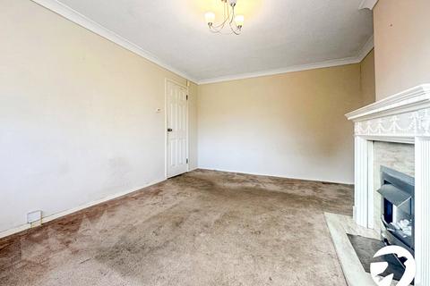 3 bedroom terraced house to rent, Hatton Close, London, SE18