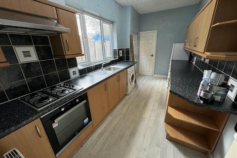 2 bedroom terraced house to rent, Talbot Road, Smethwick