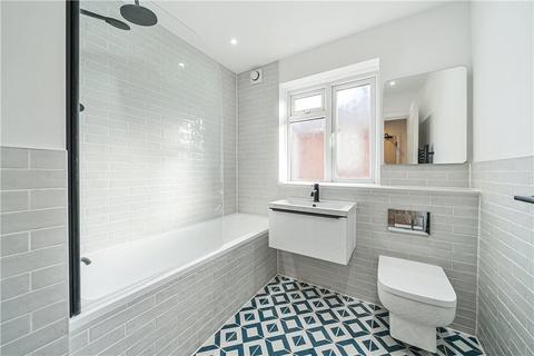 1 bedroom apartment for sale, Court Farm Road, London