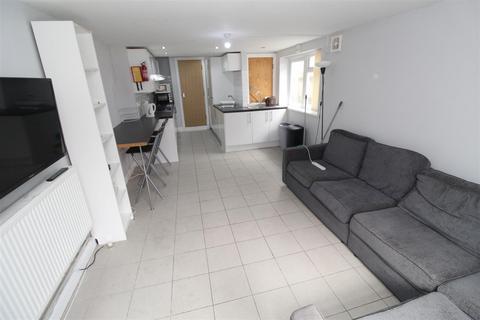 undefined, Hirwain Street, Cardiff CF24