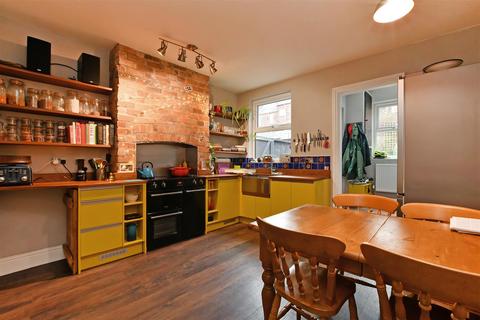 3 bedroom terraced house for sale, Kirkstone Road, Sheffield