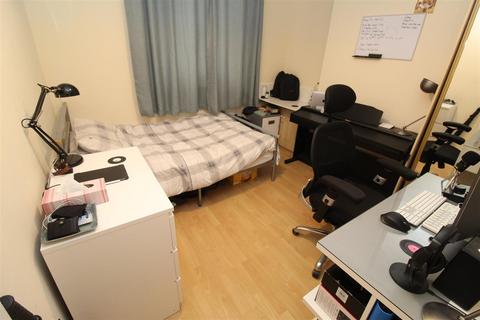 4 bedroom house to rent, Rhymney Street, Cardiff CF24