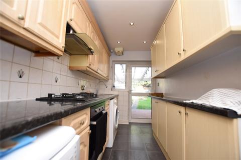 4 bedroom terraced house to rent, Gresham Drive, Romford, RM6