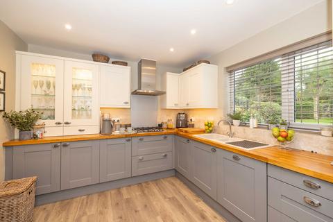 4 bedroom detached house for sale, New Dover Road, Canterbury, CT1