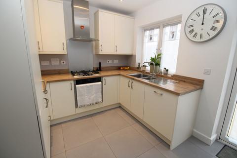 2 bedroom semi-detached house for sale, Apple Dell View, Overton RG25