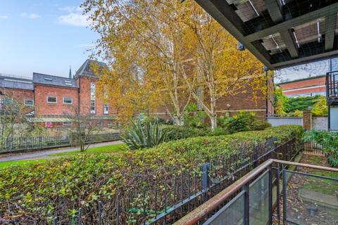 undefined, FISHER ROW, OXFORD, OX1