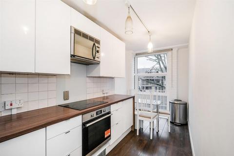 2 bedroom flat to rent, Harefield House, Buckhurst Hill