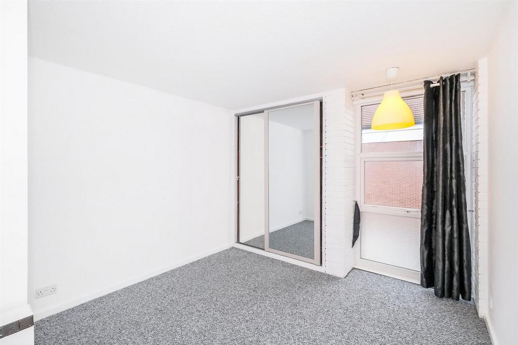 15 Harefield House-1 web.jpg