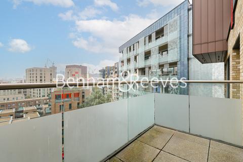 1 bedroom apartment to rent, Peartree Way, Millenium Gardens SE10