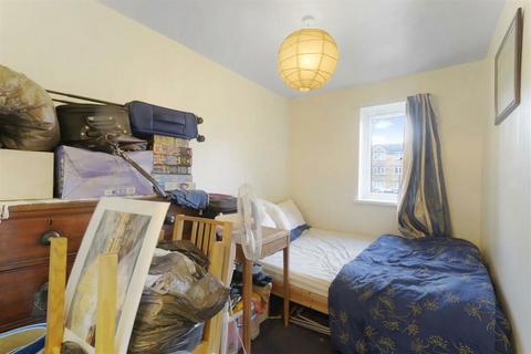 301 Redford Close, Feltham, TW13 4TH