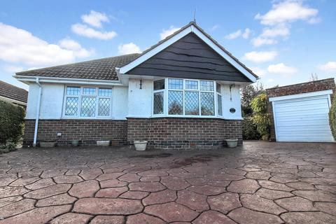 2 bedroom bungalow for sale, Banbury Close, Lawns, Swindon, Wiltshire, SN3