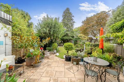 4 bedroom end of terrace house for sale, Angles Road, Streatham