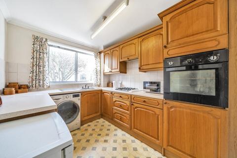 2 bedroom flat for sale, Auckland Road, Battersea