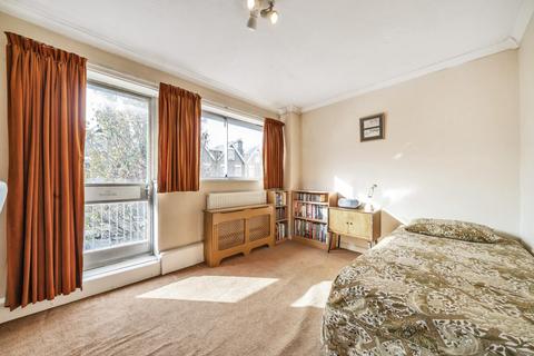 2 bedroom flat for sale, Auckland Road, Battersea