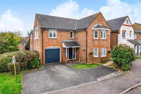 5 bedroom detached house for sale, Beaver Road, Allington, Maidstone