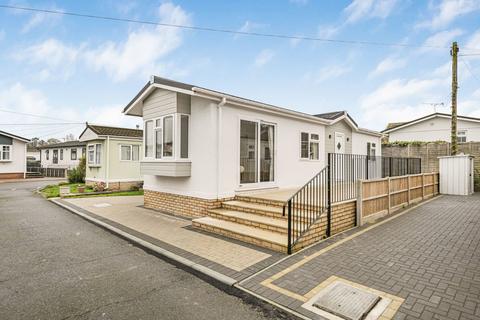 2 bedroom bungalow for sale, Woodlands, Addlestone KT15