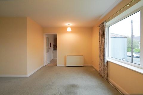 2 bedroom flat to rent, Cranford Court, Henleaze Road, Bristol BS9