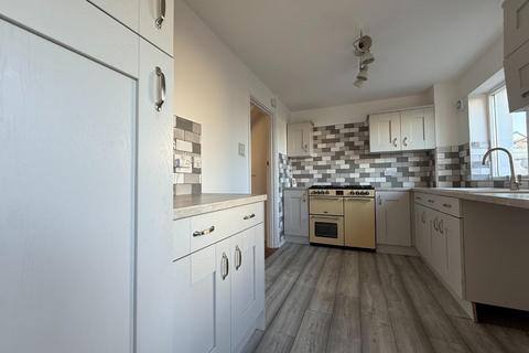 2 bedroom terraced house to rent, Ainstable Road, Ormesby