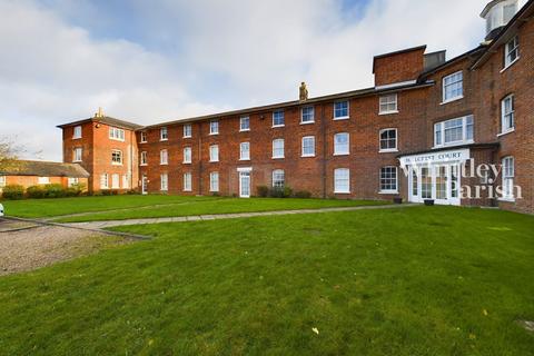 2 bedroom flat for sale, Hillcrest Court, Pulham Market