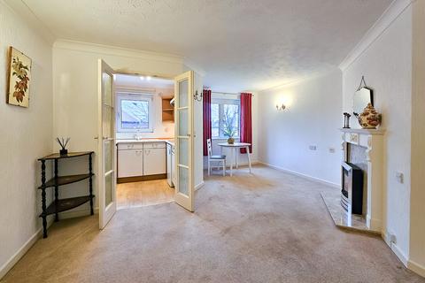 1 bedroom retirement property for sale, East Parade, Arthington Court, HG1