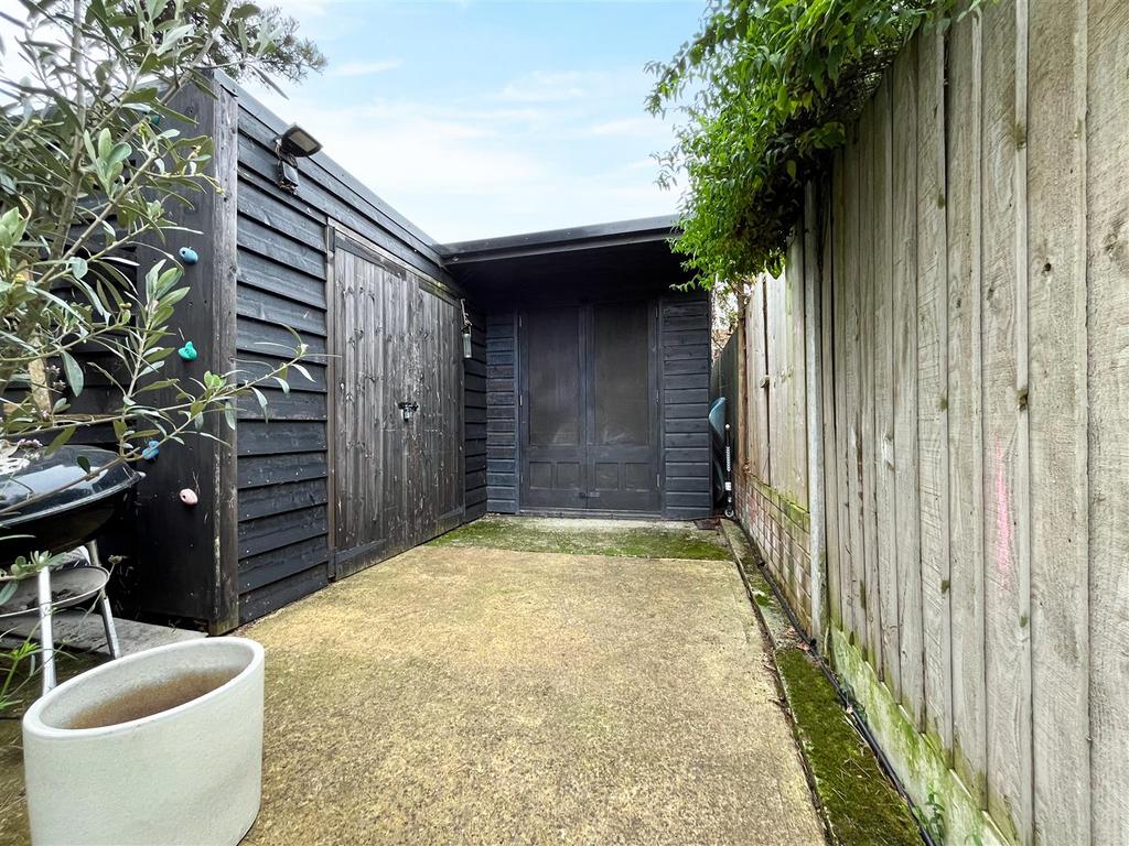 Garden shed