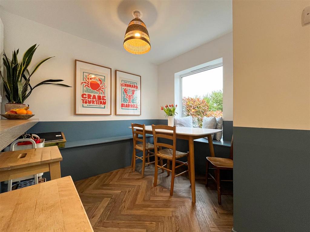 Kitchen/dining