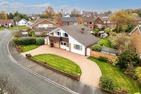 3 bedroom detached house for sale, Holyrood Avenue, Widnes WA8