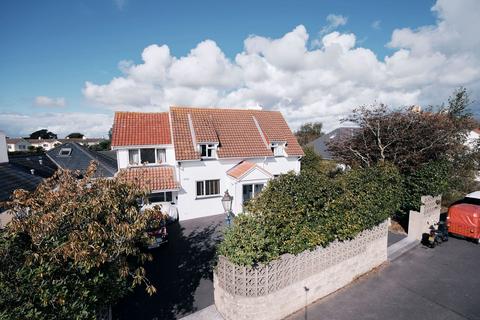 3 bedroom detached house for sale, La Route De Noirmont, Jersey JE3