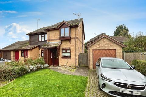 2 bedroom semi-detached house to rent, Haywain Close Paddock Wood TN12