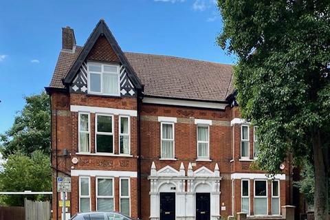 1 bedroom flat to rent, Clapham Road, Bedford