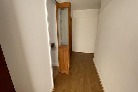 1 bedroom flat to rent, Clapham Road, Bedford