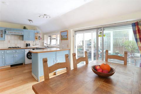 2 bedroom terraced house for sale, West Street, Farnham, Surrey, GU9