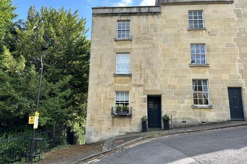 3 bedroom house to rent, Caroline Place, Bath BA1