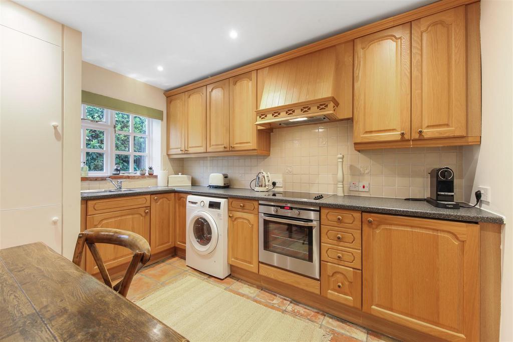 4 Hendon Park Cottages, Highwood Hill - WPOFk11f8 K
