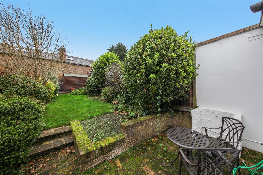 4 Hendon Park Cottages, Highwood Hill - 0l2c I7 PX8e